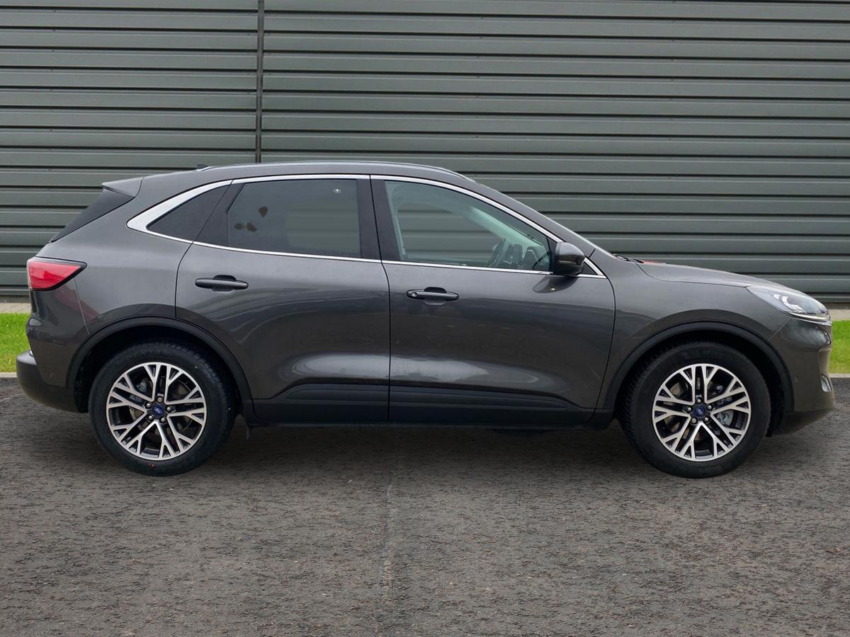 Used Ford Kuga 2021 for sale - 76827846: Photo 2