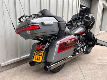 Used Harley-Davidson CVO FLHKSE ELECTRA GLIDE ULTRA LIMITED 2019 for sale - bike-78183249: Photo