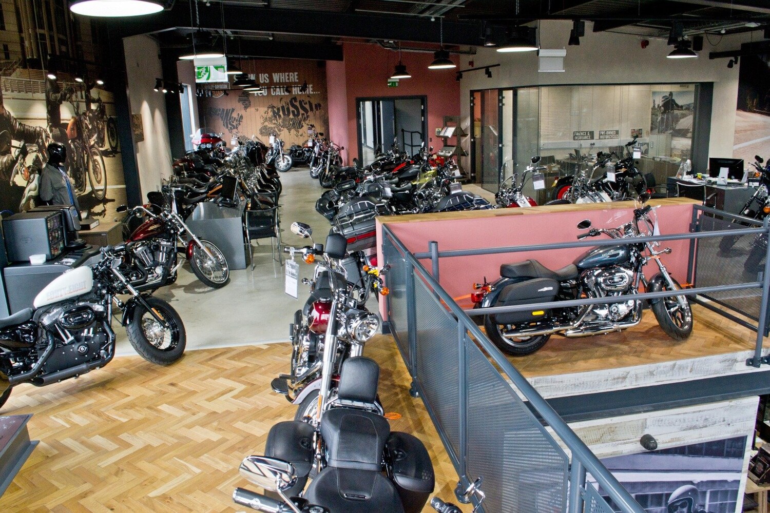 Harley-Davidson SOFTAIL FXBB STREET BOB