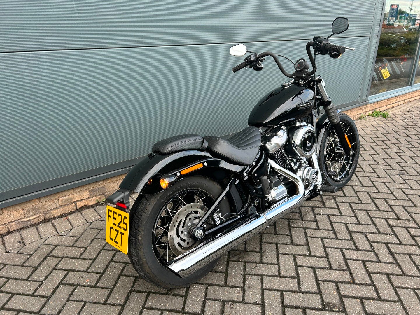 Harley-Davidson SOFTAIL FXBB STREET BOB