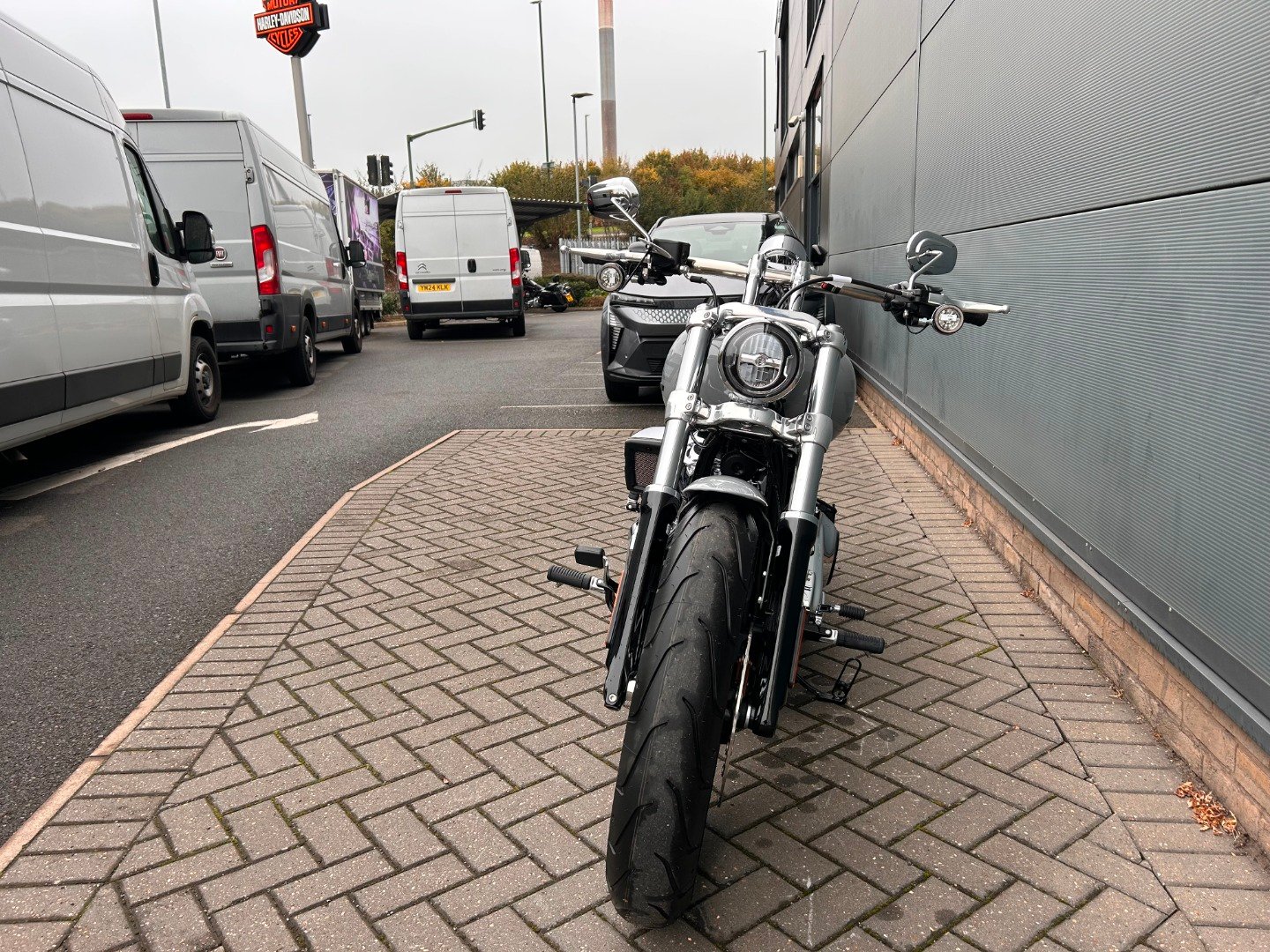 Harley-Davidson SOFTAIL BREAKOUT 117