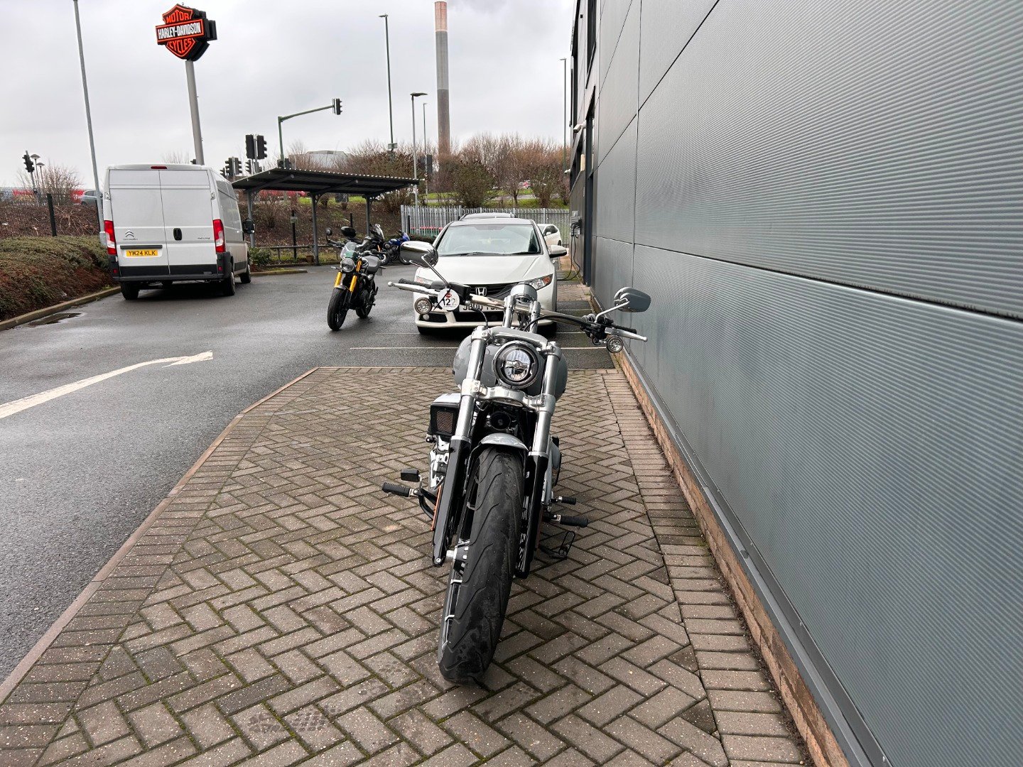 Harley-Davidson SOFTAIL BREAKOUT