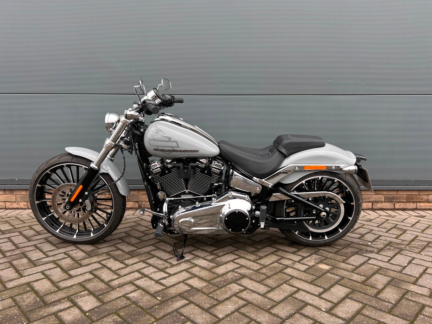 Harley-Davidson SOFTAIL BREAKOUT