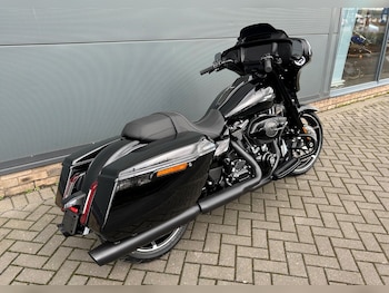 Used Harley-Davidson TOURING FLHX STREET GLIDE 2024 for sale - bike-70071718: Photo