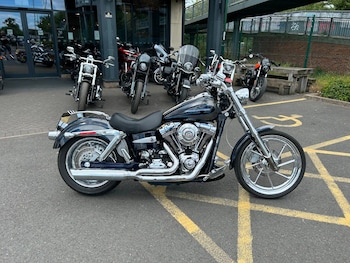 Used Harley-Davidson CVO FXDSE2 SCREAMIN EAGLE DYNA 2008 for sale - bike-74572164: Photo