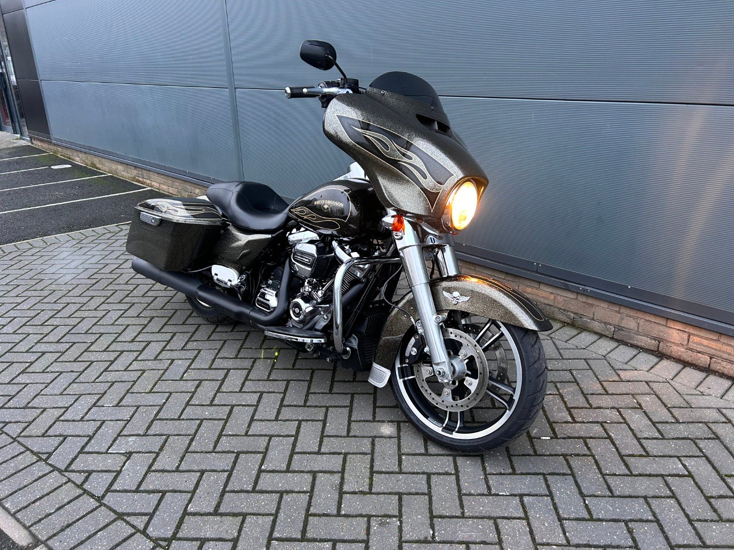 Harley-Davidson TOURING STREET GLIDE