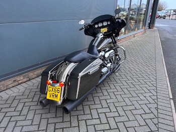 Used Harley-Davidson TOURING STREET GLIDE 2016 for sale - bike-77453583: Photo