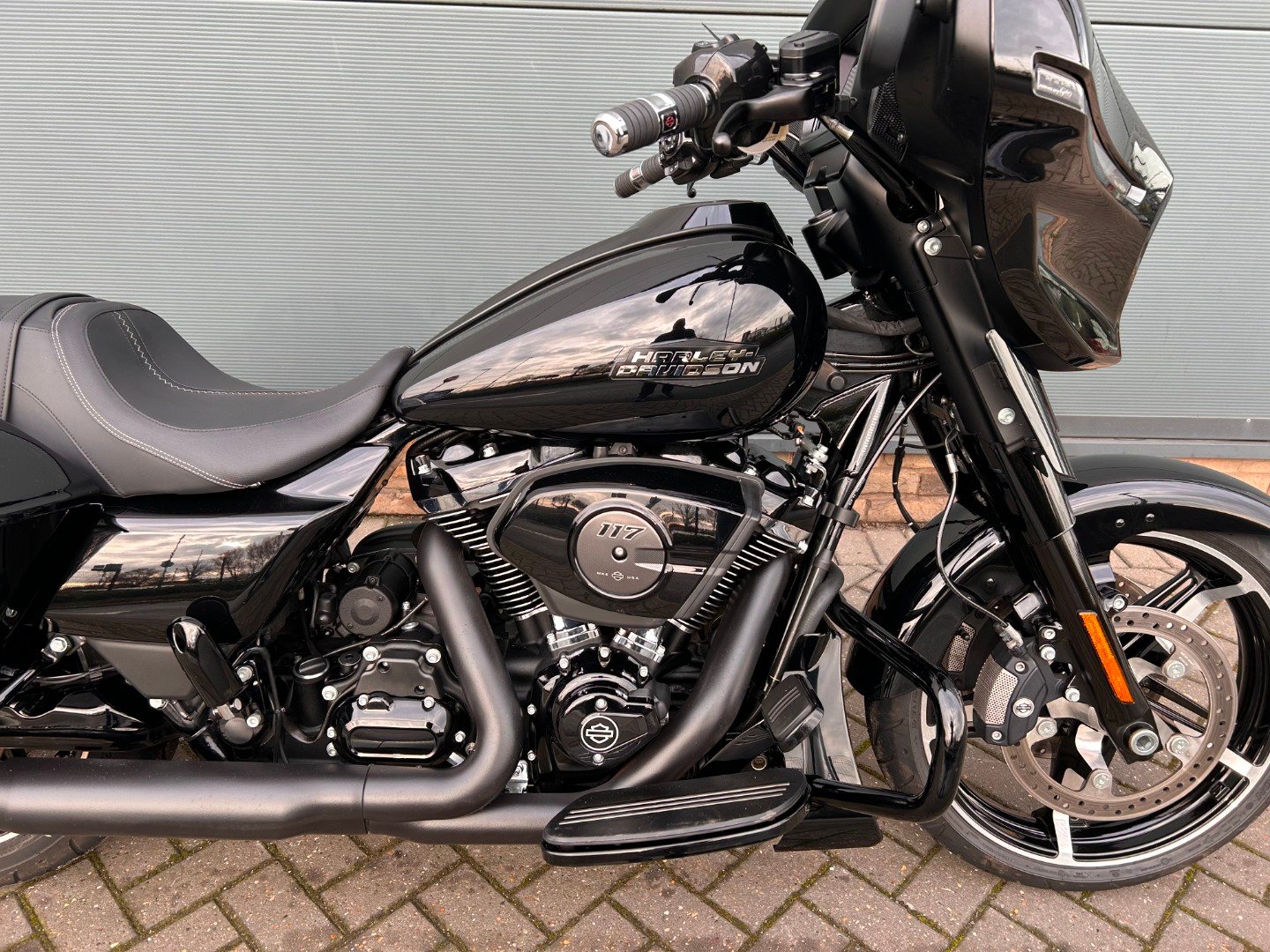 Harley-Davidson STREET GLIDE