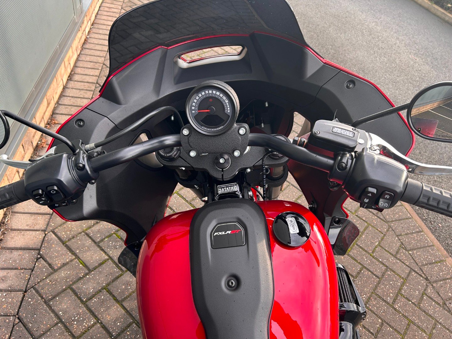 Harley-Davidson LOW RIDER ST