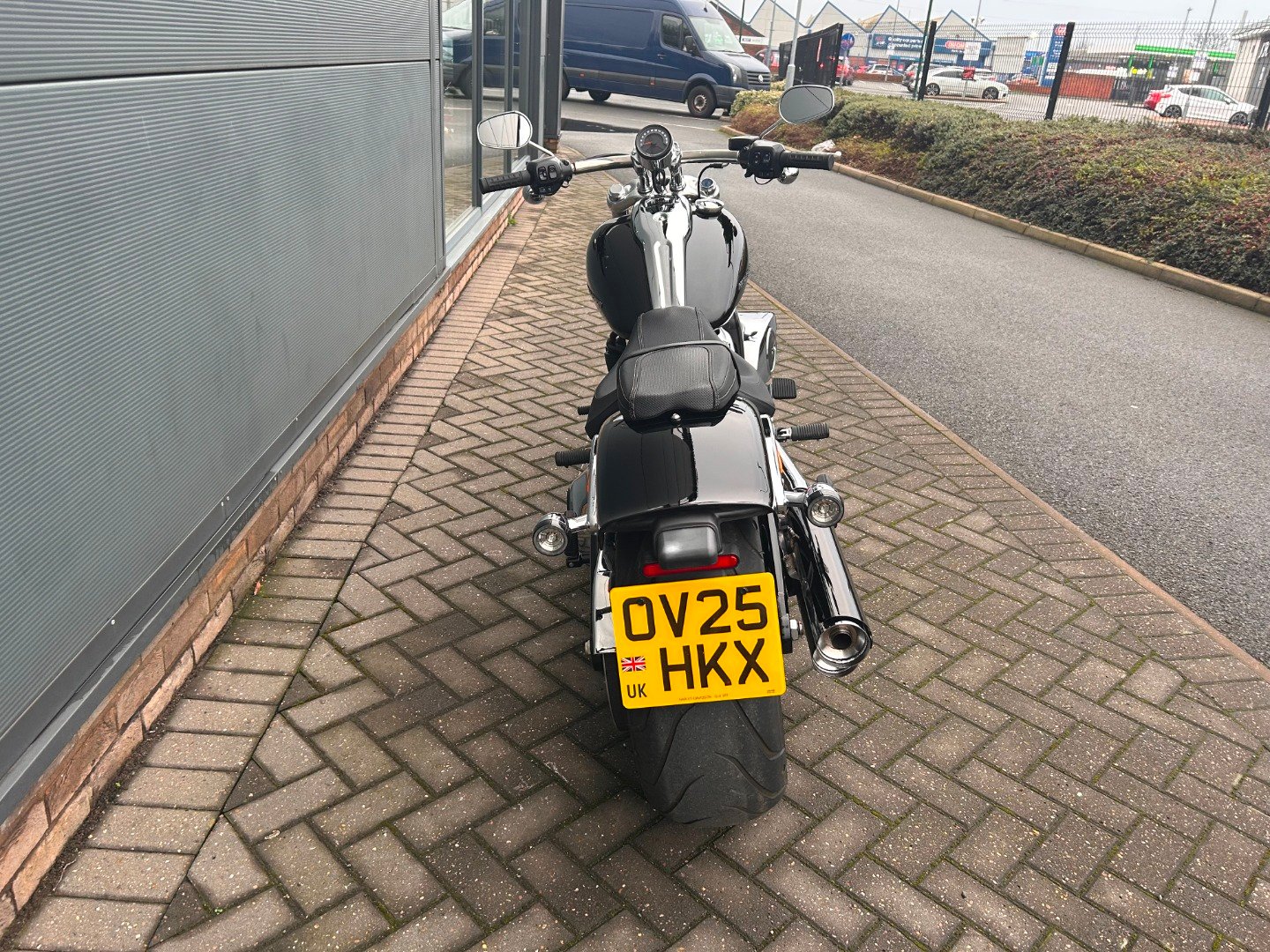 Harley-Davidson BREAKOUT 117