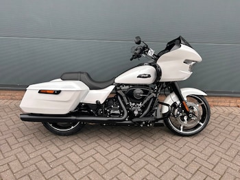 Used Harley-Davidson TOURING FLRT ROAD GLIDE 2025 for sale - bike-76726072: Photo