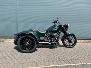 Used Harley-Davidson FLRT FREEWHEELER 2025 for sale - bike-75278094: Photo