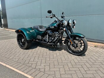 Used Harley-Davidson FLRT FREEWHEELER 2025 for sale - bike-75278094: Photo