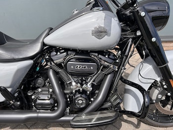 Used Harley-Davidson TOURING FLHRXS ROAD KING SPECIAL 2024 for sale - bike-79234690: Photo