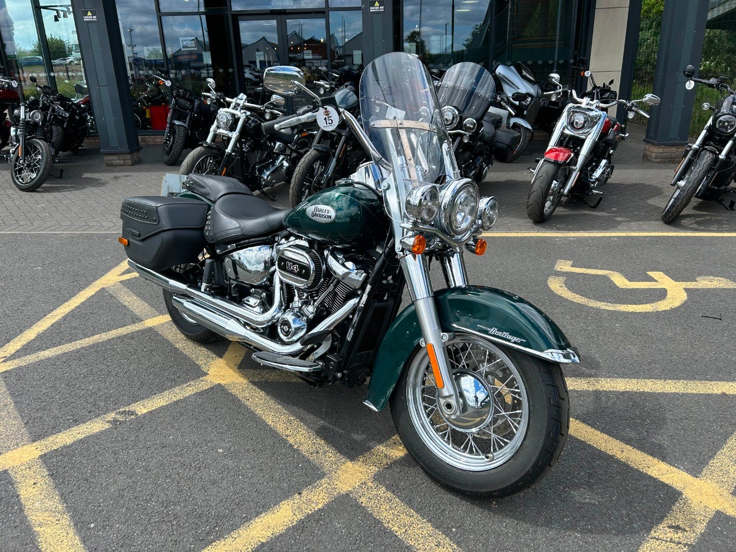 Harley-Davidson SOFTAIL FLHCS HERITAGE CLASSIC 114