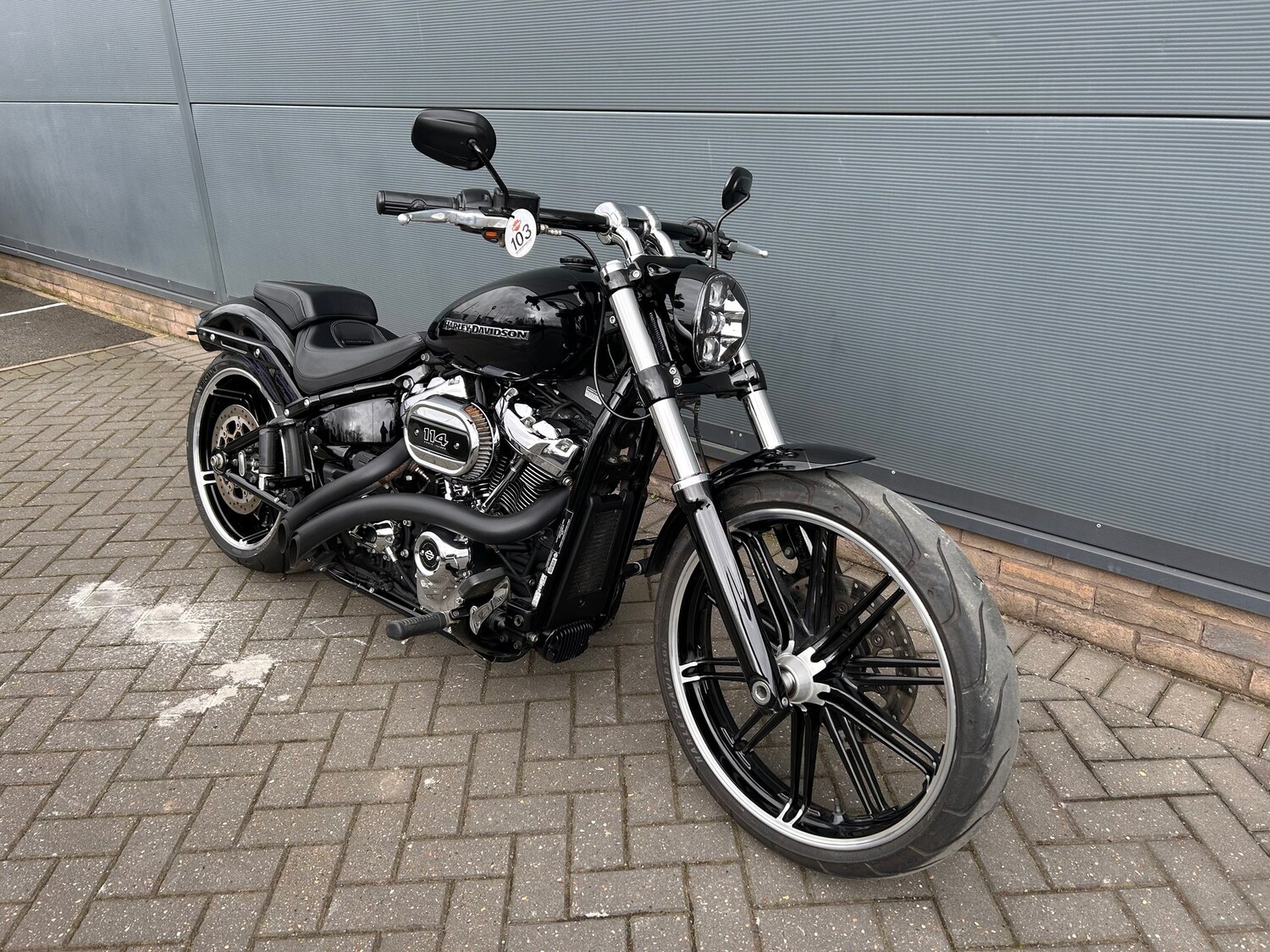 Harley-Davidson SOFTAIL FXBRS BREAKOUT 114