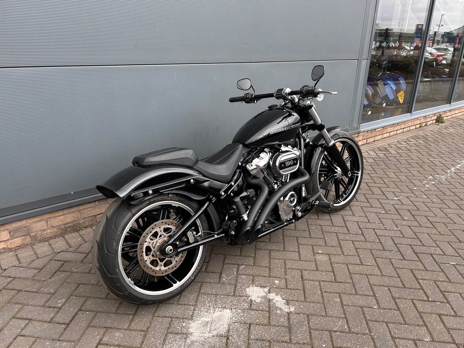 Harley-Davidson SOFTAIL FXBRS BREAKOUT 114