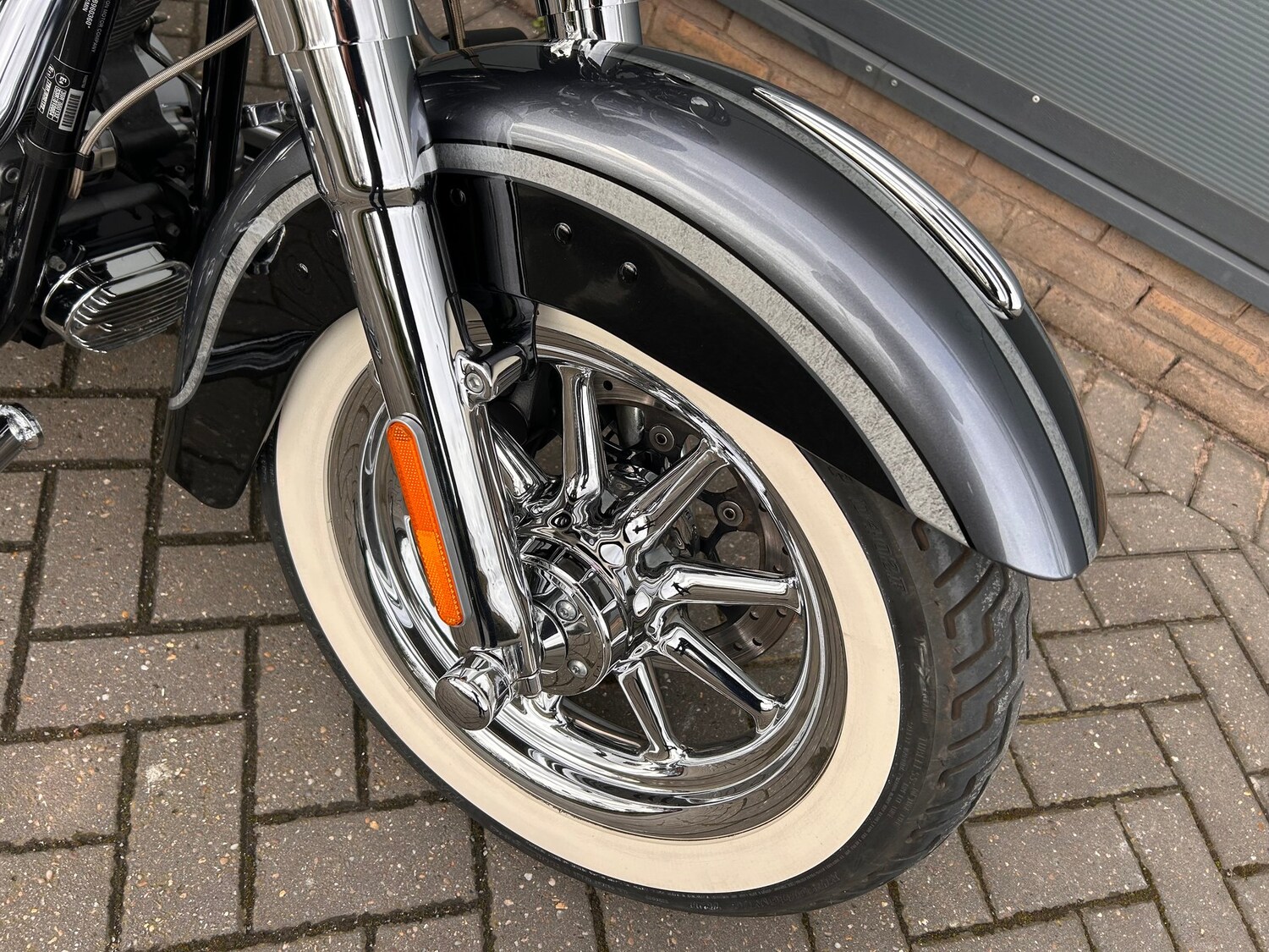Harley-Davidson CVO FLSNSE SOFTAIL DELUXE