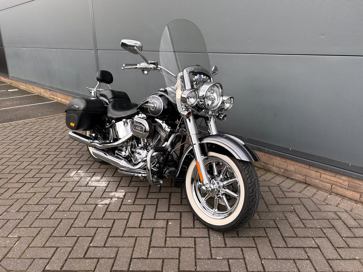 Harley-Davidson CVO FLSNSE SOFTAIL DELUXE