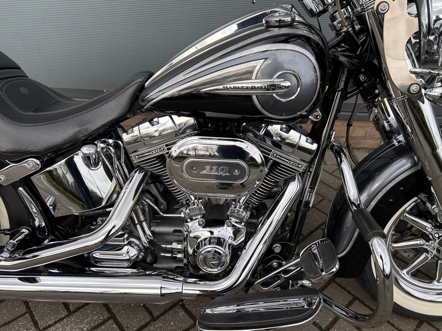 Harley-Davidson CVO FLSNSE SOFTAIL DELUXE