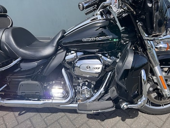 Used Harley-Davidson TOURING FLHTKL ULTRA LIMITED LOW 2019 for sale - bike-78987462: Photo