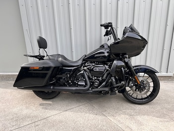 Used Harley-Davidson TOURING FLTRXS ROAD GLIDE SPECIAL 2019 for sale - bike-78762772: Photo