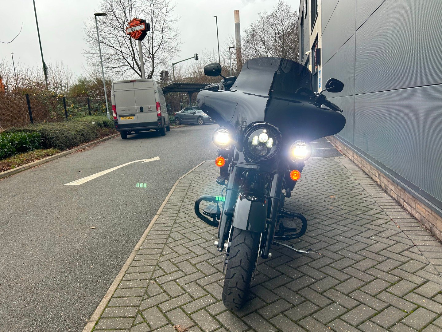 Harley-Davidson TOURING FLHRXS ROAD KING SPECIAL