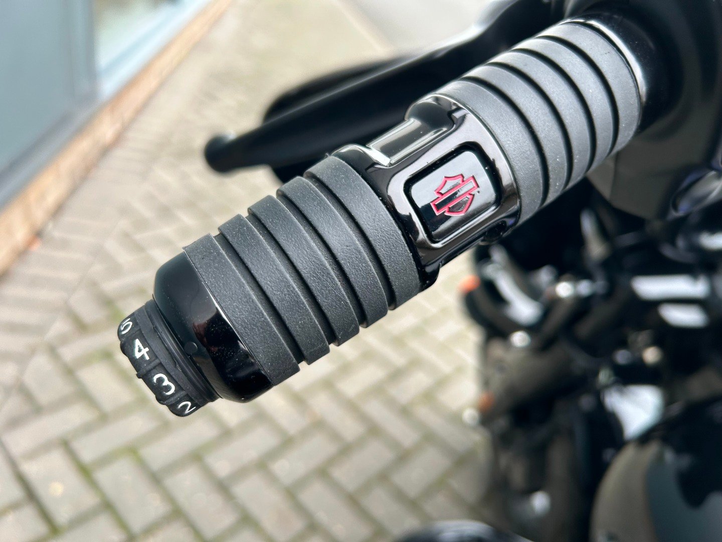 Harley-Davidson TOURING FLHRXS ROAD KING SPECIAL