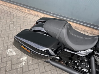 Used Harley-Davidson ROAD GLIDE 2024 for sale - bike-79335787: Photo