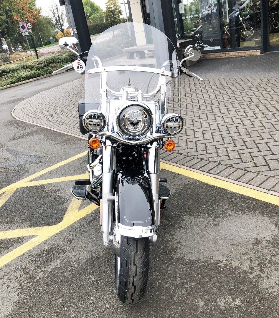 Harley-Davidson SOFTAIL FLHCS HERITAGE CLASSIC 114