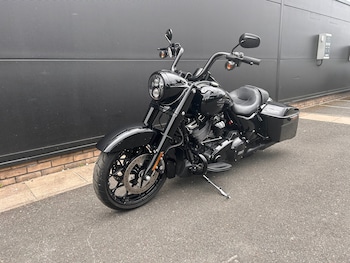 Used Harley-Davidson TOURING FLHRXS ROAD KING SPECIAL 2024 for sale - bike-78762768: Photo