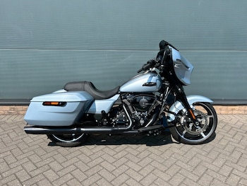 Used Harley-Davidson TOURING FLHX STREET GLIDE 2025 for sale - bike-75550549: Photo