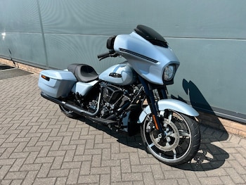 Used Harley-Davidson TOURING FLHX STREET GLIDE 2025 for sale - bike-75550549: Photo