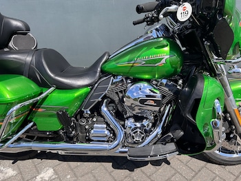 Used Harley-Davidson TOURING FLHTKL ULTRA LIMITED LOW 2015 for sale - bike-79091629: Photo