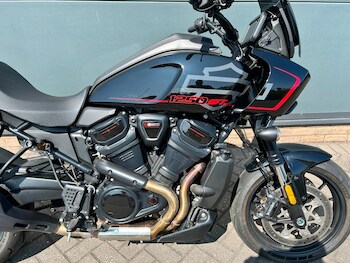 Used Harley-Davidson PAN AMERICA 1250ST 2025 for sale - bike-75550552: Photo