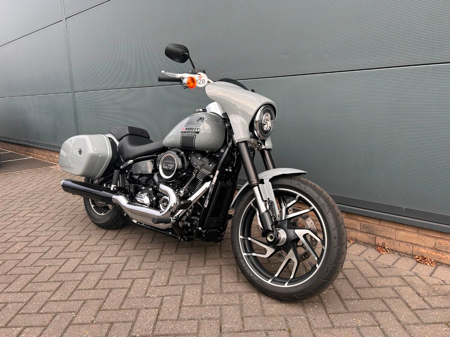 Harley-Davidson SOFTAIL FLSB SPORT GILDE