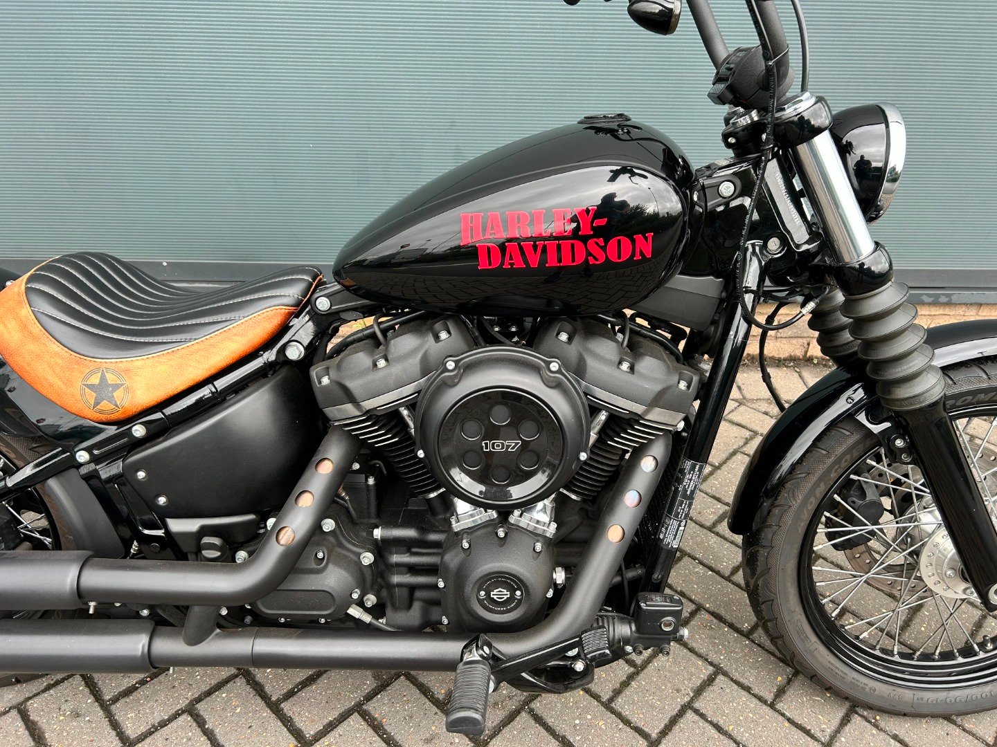 Harley-Davidson SOFTAIL FXBB STREET BOB
