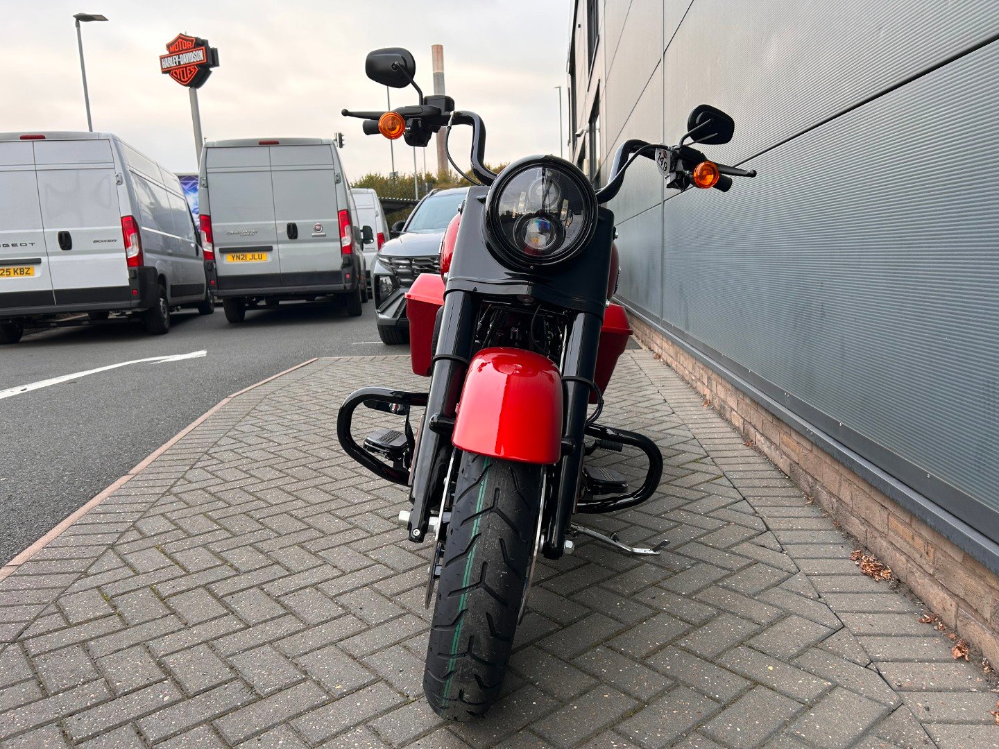 Harley-Davidson TOURING FLHRXS ROAD KING SPECIAL