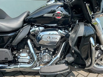 Used Harley-Davidson TRIKE FLHTCUTG TRI GLIDE ULTRA CLASSIC 2024 for sale - bike-71955372: Photo