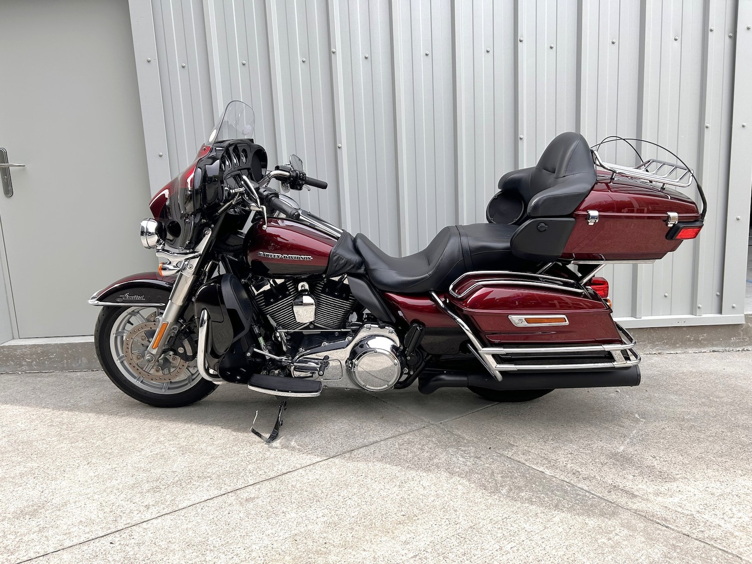 Used Harley-Davidson TOURING FLHTKL ULTRA LIMITED LOW 2015 for sale - 78243220: Photo 3
