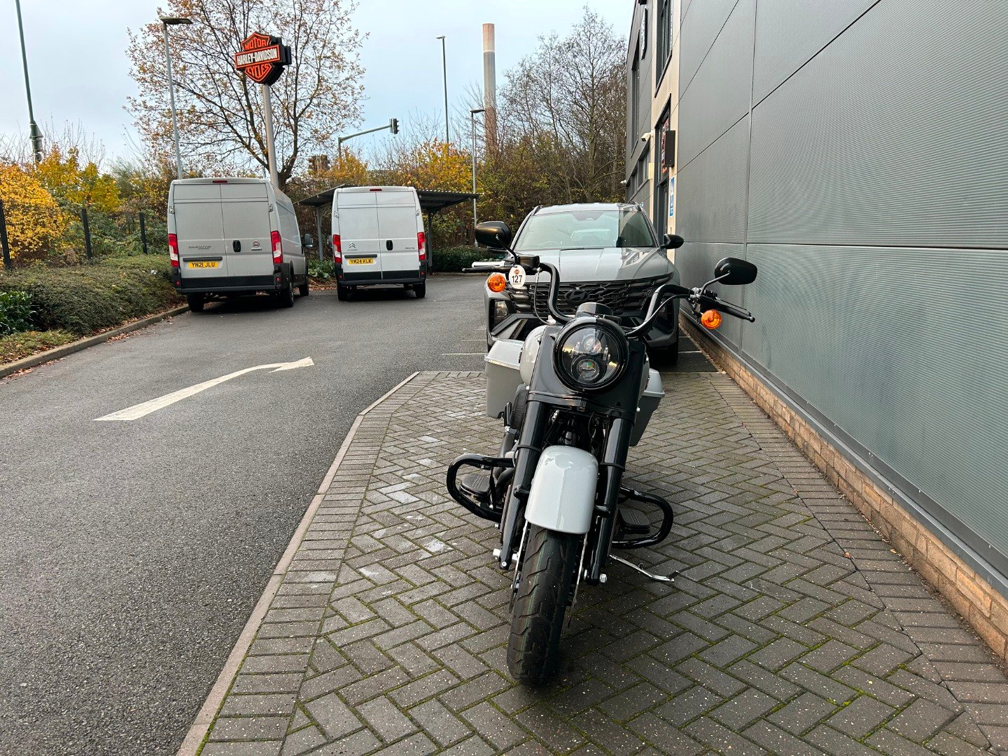 Harley-Davidson TOURING FLHRXS ROAD KING SPECIAL