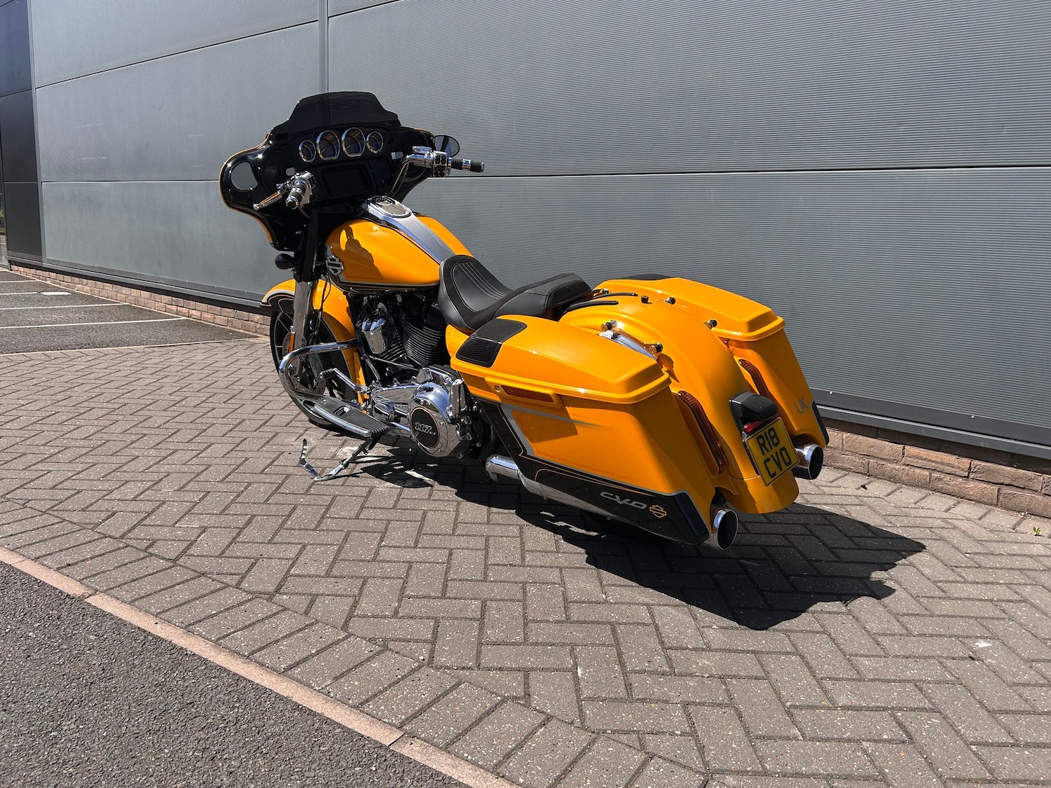 Used Harley-Davidson CVO FLHXSE STREET GLIDE 2022 for sale - 78762766: Photo 5