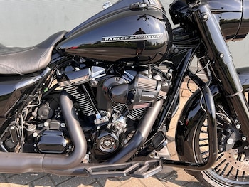 Used Harley-Davidson TOURING FLHRXS ROAD KING SPECIAL 2019 for sale - bike-78762770: Photo