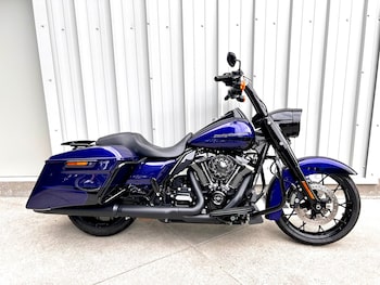 Used Harley-Davidson TOURING FLHRXS ROAD KING SPECIAL 2019 for sale - bike-78243219: Photo