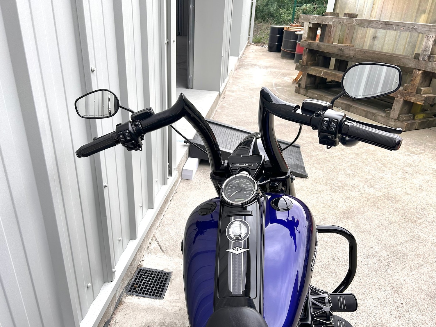 Harley-Davidson TOURING FLHRXS ROAD KING SPECIAL