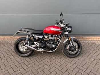 Used Triumph SPEED TWIN 1200 2023 for sale - bike-77669260: Photo