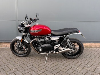 Used Triumph SPEED TWIN 1200 2023 for sale - bike-77669260: Photo