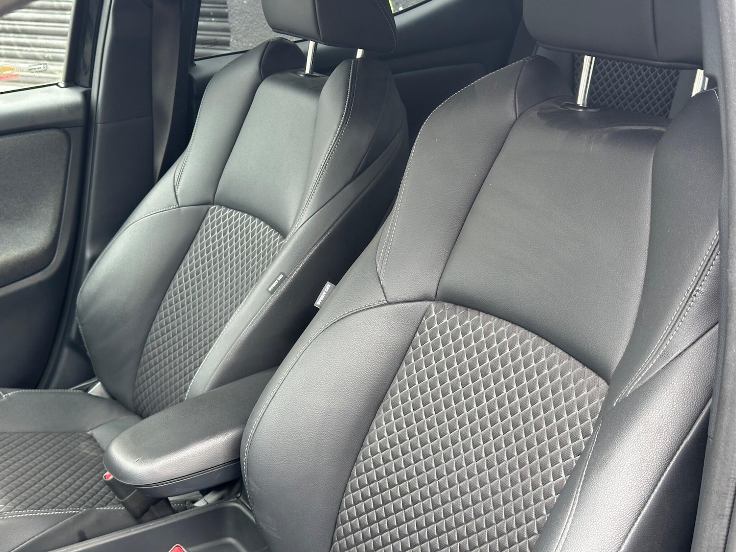 Used Toyota Yaris 2022 for sale - 78184242: Photo 10