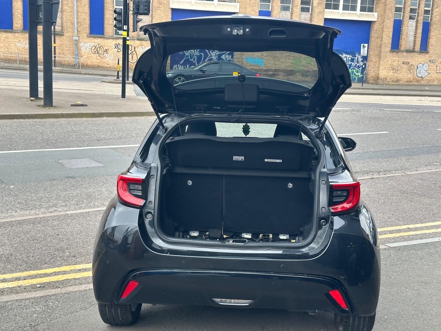 Used Toyota Yaris 2022 for sale - 78184242: Photo 16