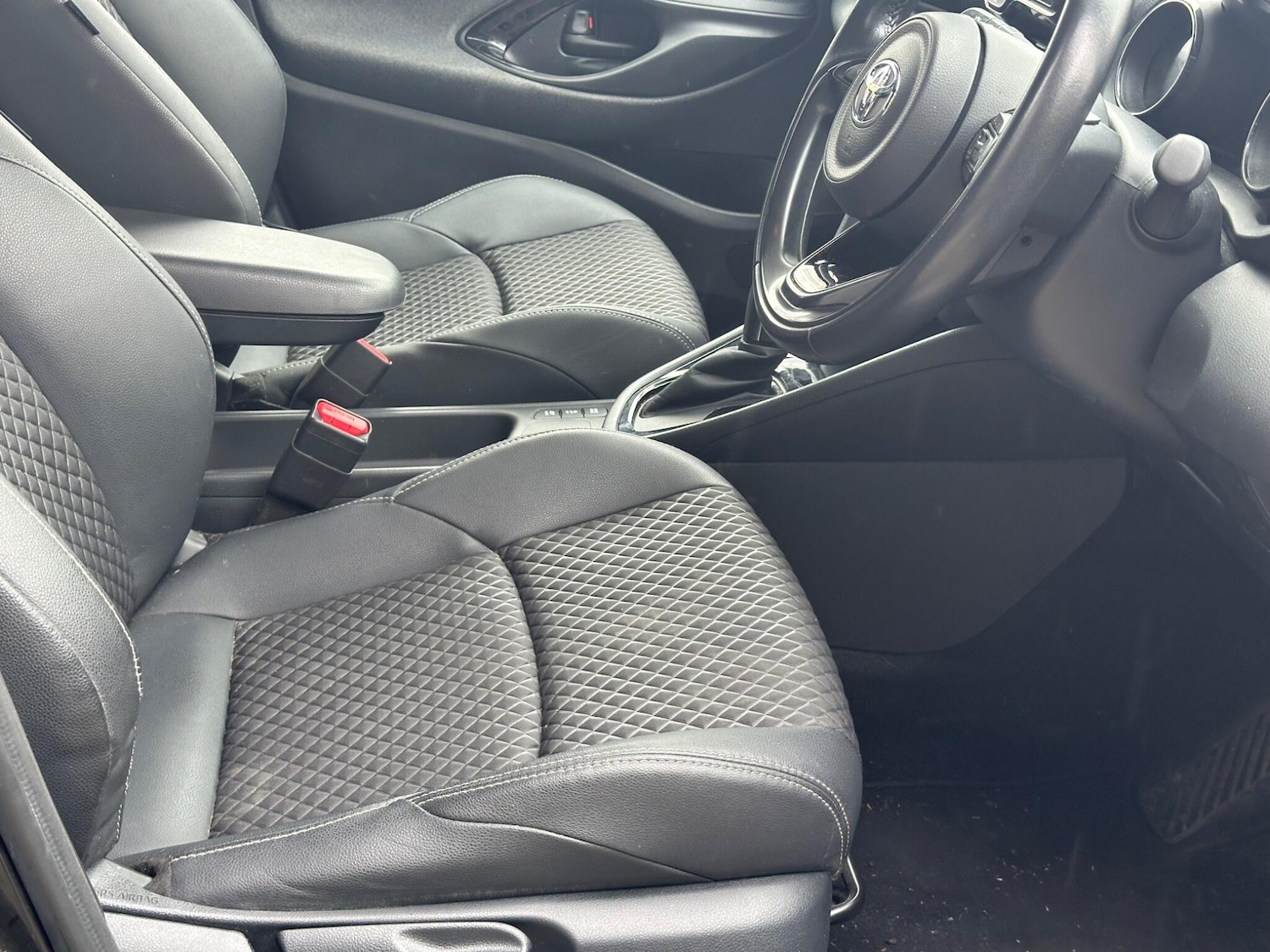 Used Toyota Yaris 2022 for sale - 78184242: Photo 19